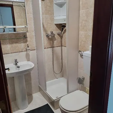 Apartment 3 Bedroom Flat Near Costa Da