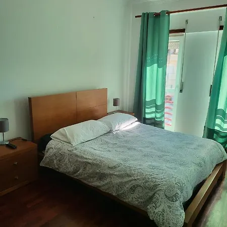 Apartment 3 Bedroom Flat Near Costa Da *