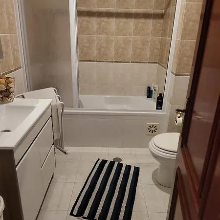 Apartment 3 Bedroom Flat Near Costa Da *
